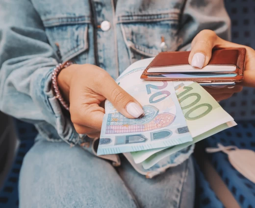 Αύξηση 7,8% σε αξία και 5,8% σε όγκο στο λιανικό εμπόριο τον Μάρτιο